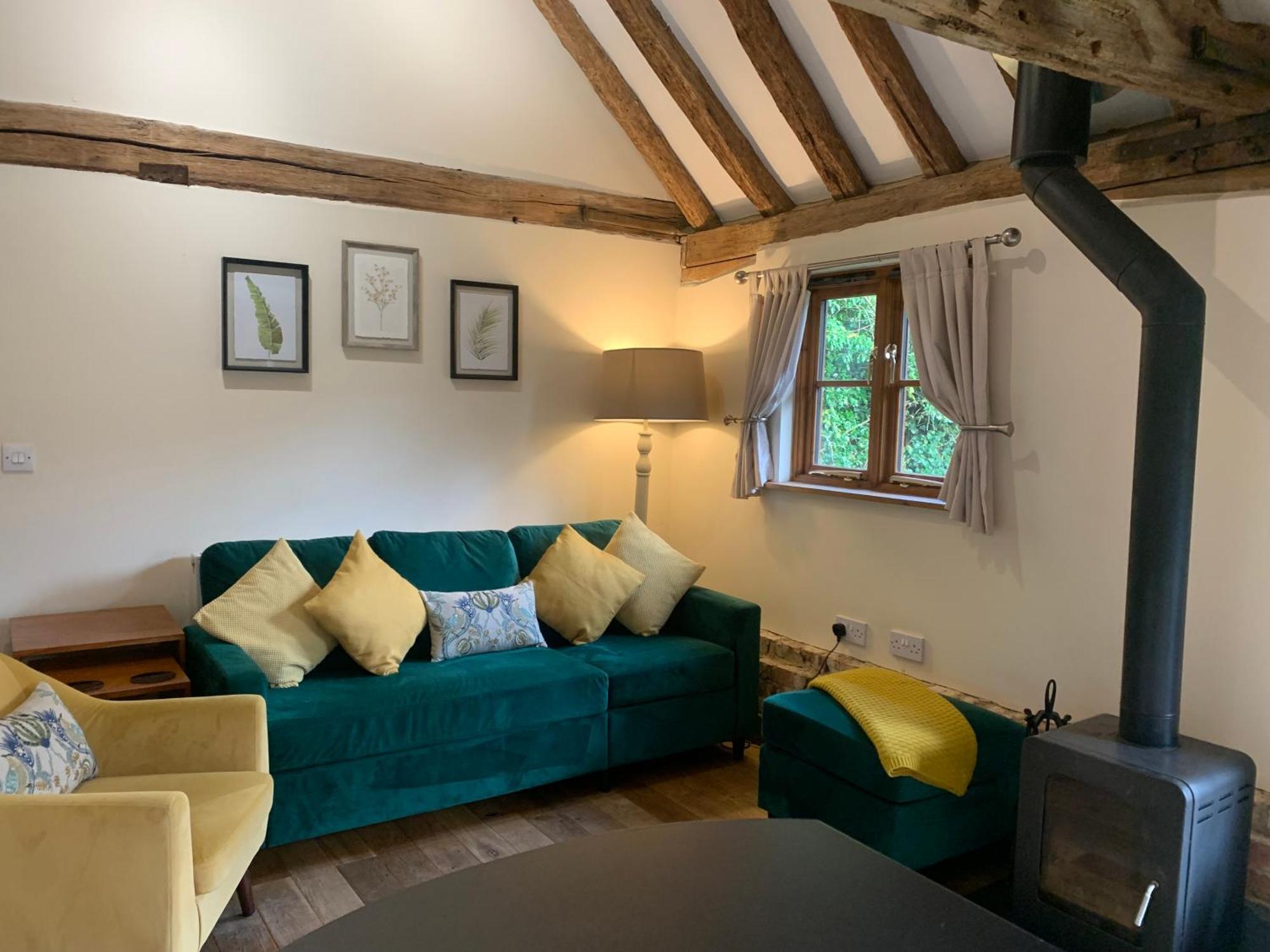 Holiday home New Cosy - View & Log Burner - Dog Proof Garden Rolvenden